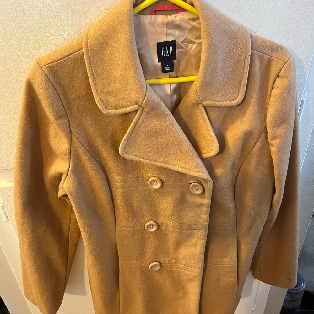 Gap pea coat
Vintage! From early 2000s in great condition